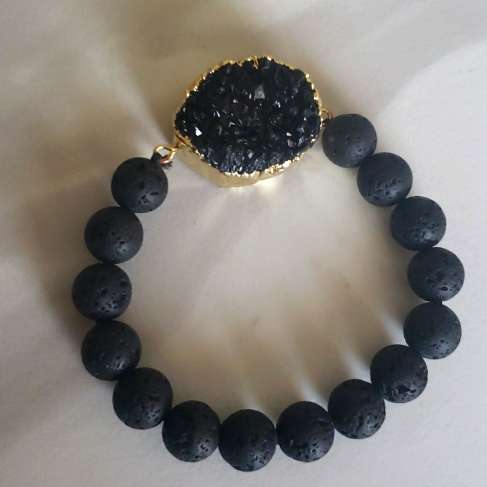 Lava stone and druzy crystal bracelet